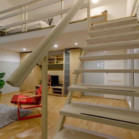De Lux Studio Apartment In Historical Quarters Budapest Exterior foto