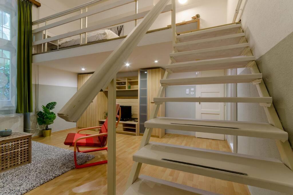De Lux Studio Apartment In Historical Quarters Budapest Exterior foto